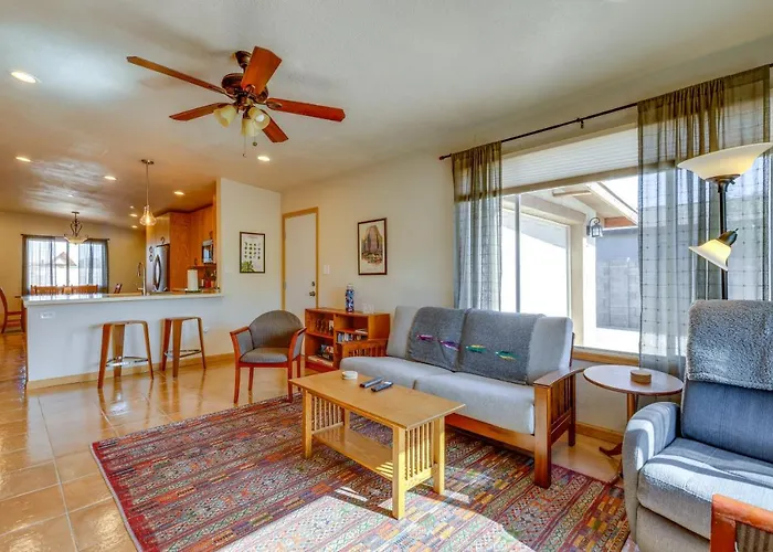 Hébergement de vacances 2 Mi To Asu! Updated Family W/ Patio + Yard Tempe