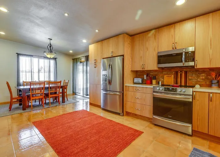 2 Mi To Asu! Updated Family W/ Patio + Yard Hébergement de vacances Tempe